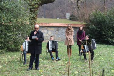 prof. dr. Farinka Soban, kavkaška hruška, Jože Rupreht, posaditev sadik