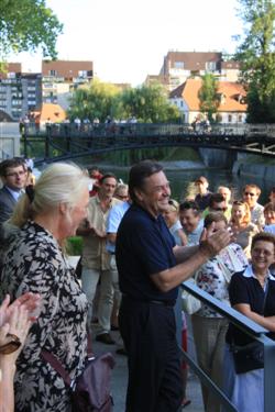 nabrežje ljubljanice, ljubljanica, ladjica, ob ljubljanici, do botaničnega vrta, turizem ljubljana