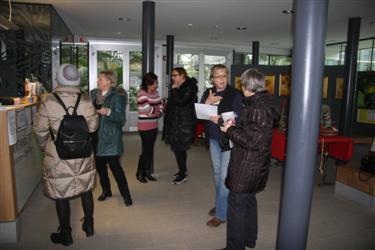 prostovoljci pomagajo, pomoč prostovoljcev, univerza za tretje življensko obdobje